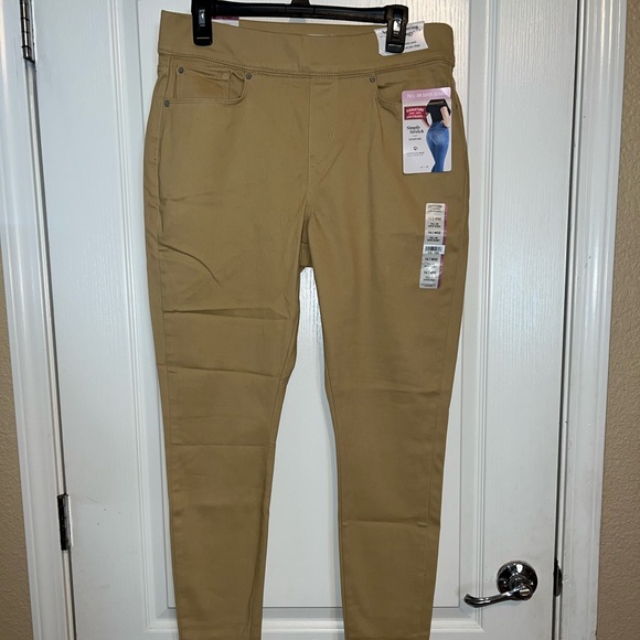 WOMENS LEVI KHAKI PANTS SIZE 14 - Picture 1 of 7